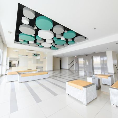 Go Hotels Lanang - Davao City Eksteriør billede