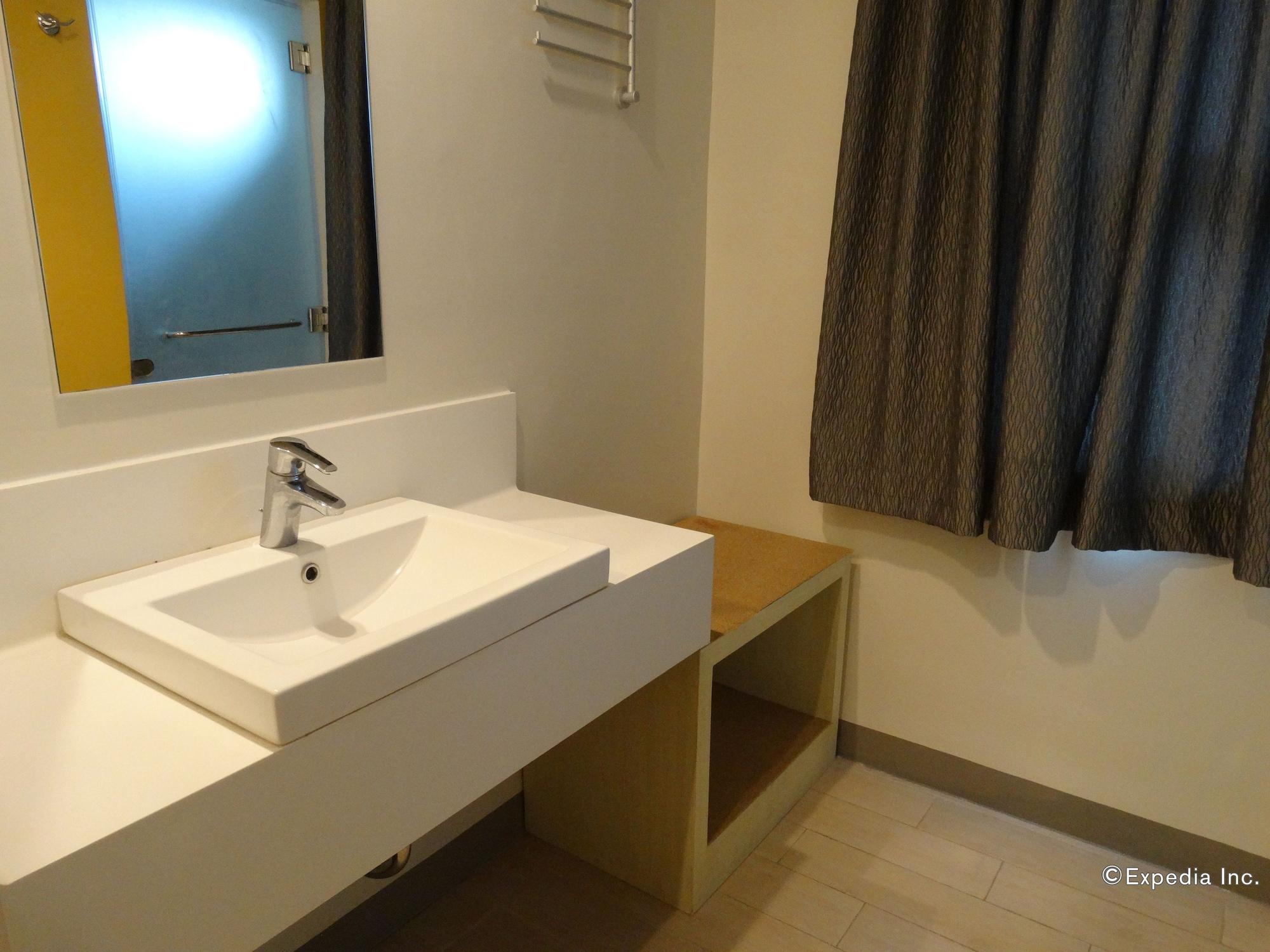 Go Hotels Lanang - Davao City Eksteriør billede