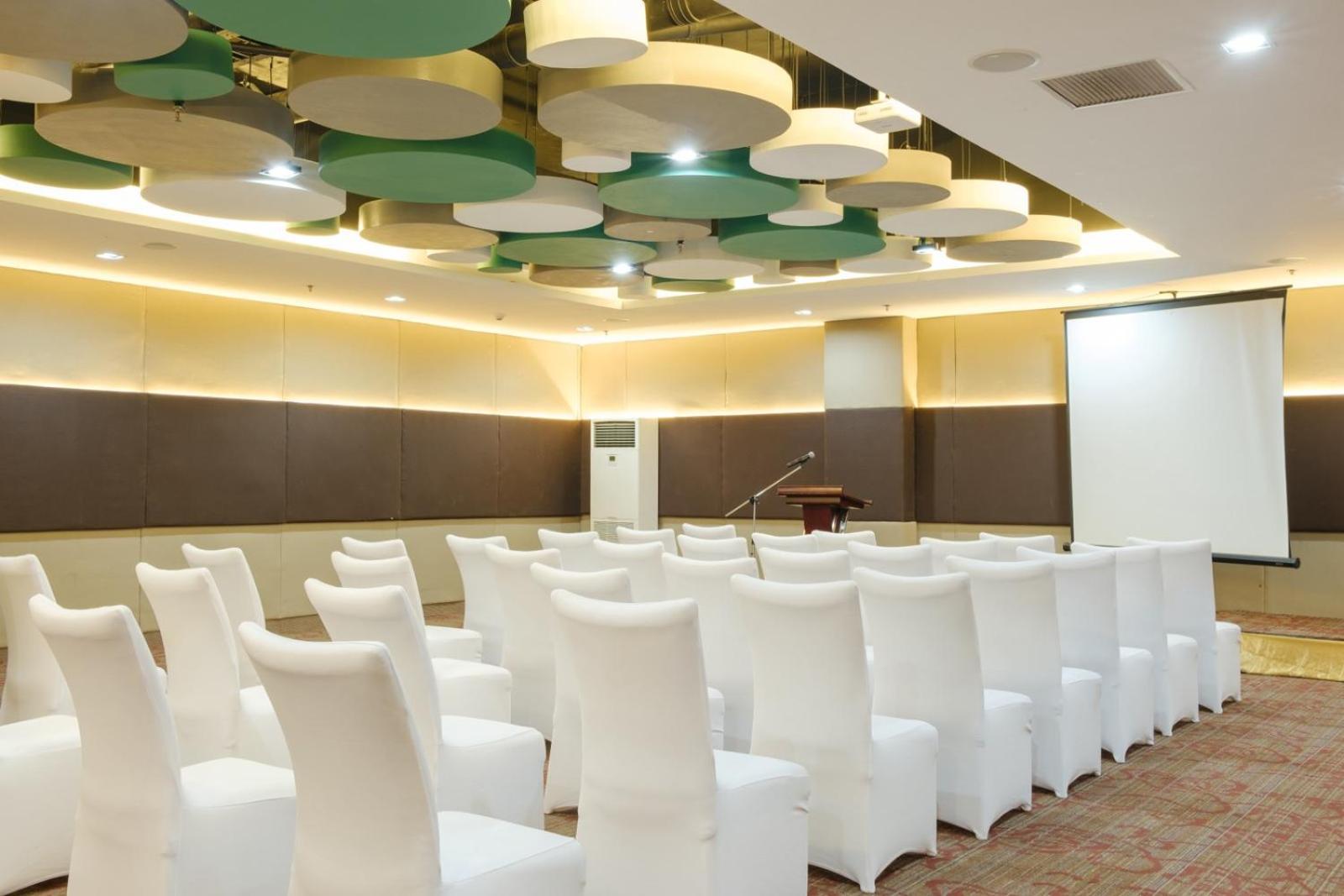 Go Hotels Lanang - Davao City Eksteriør billede