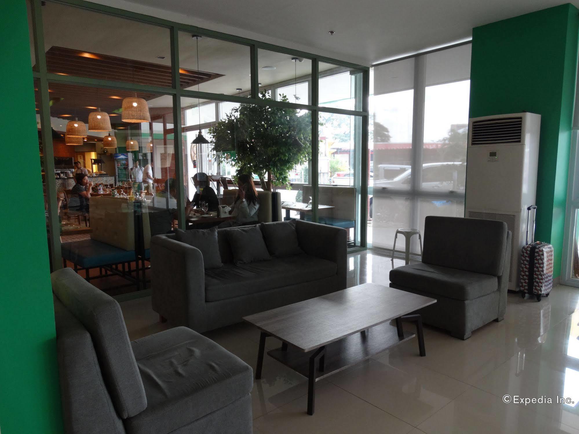 Go Hotels Lanang - Davao City Eksteriør billede