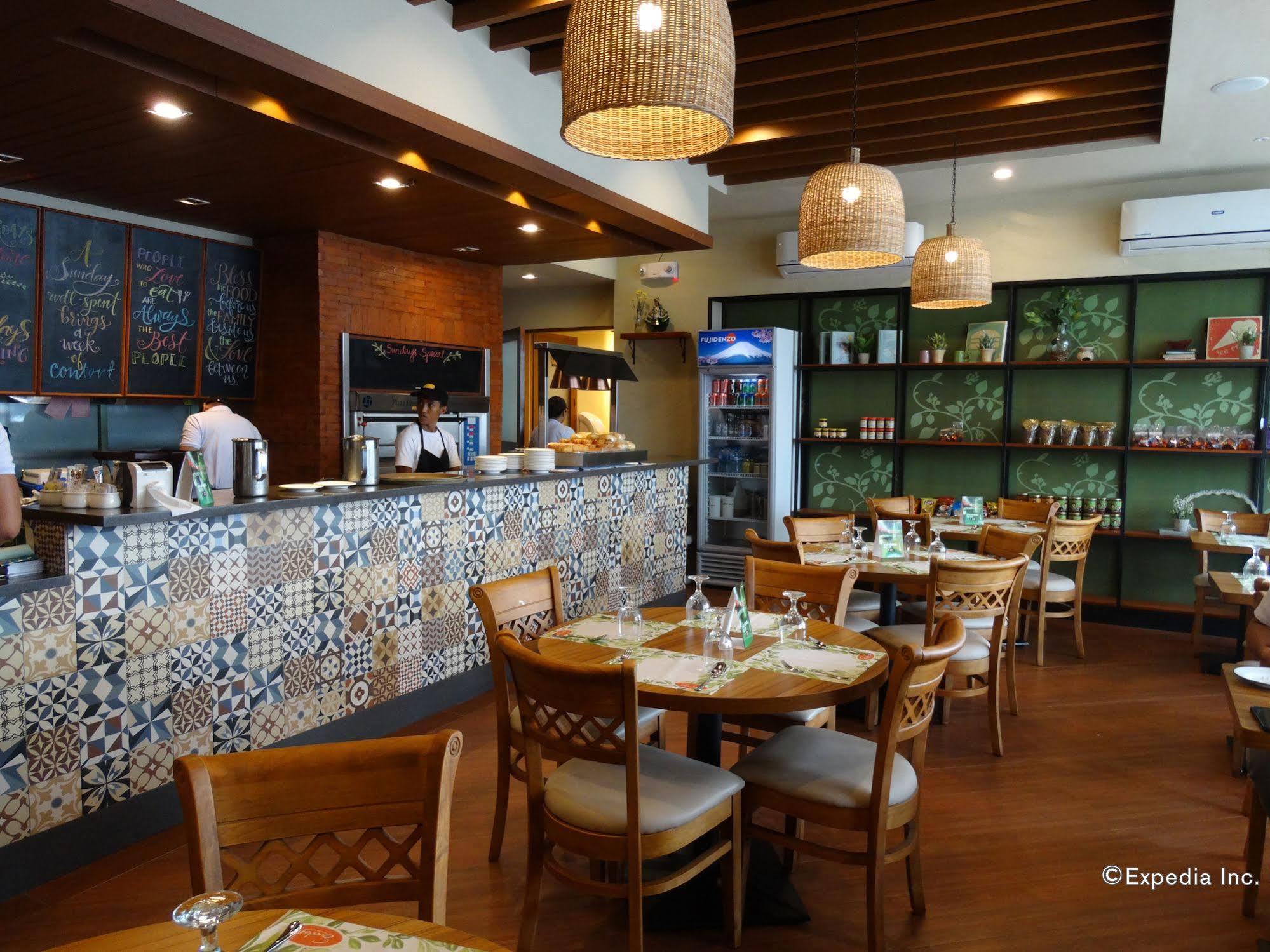 Go Hotels Lanang - Davao City Eksteriør billede